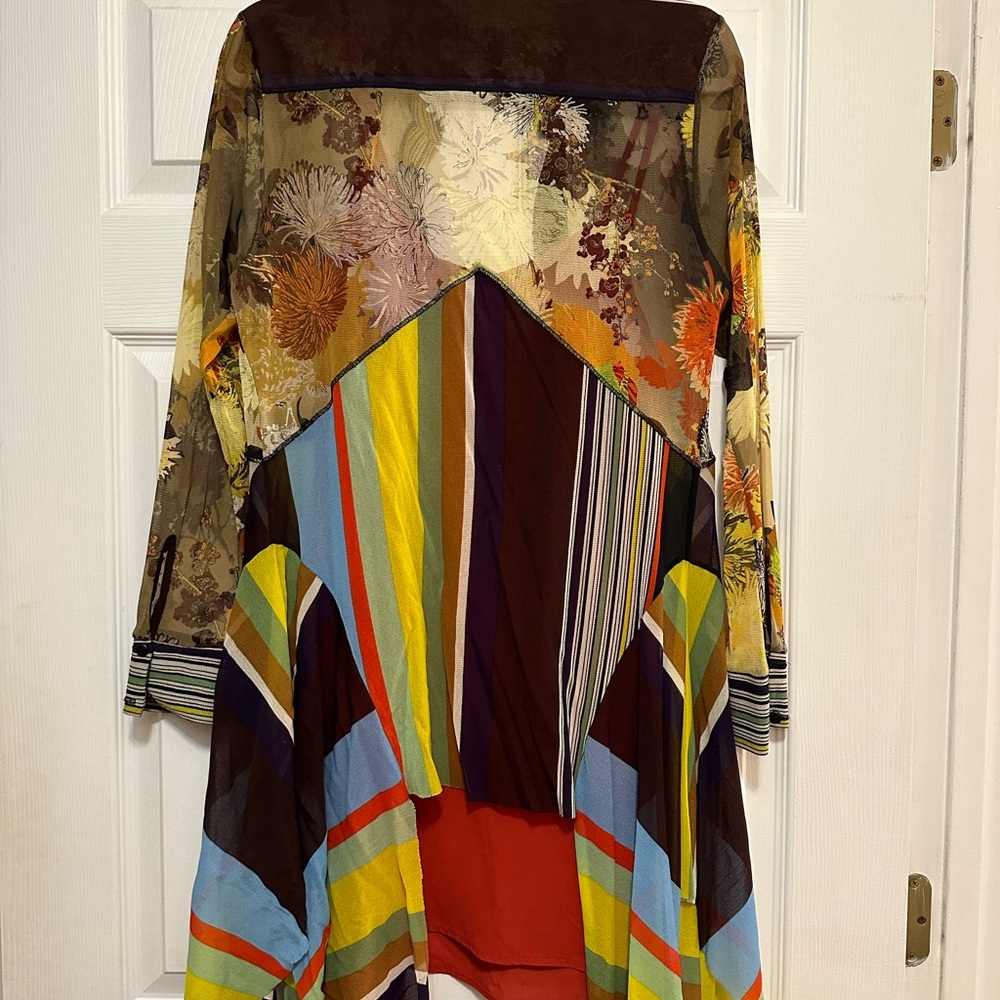 The most adorable and funky duster! - Picture 4 of 4